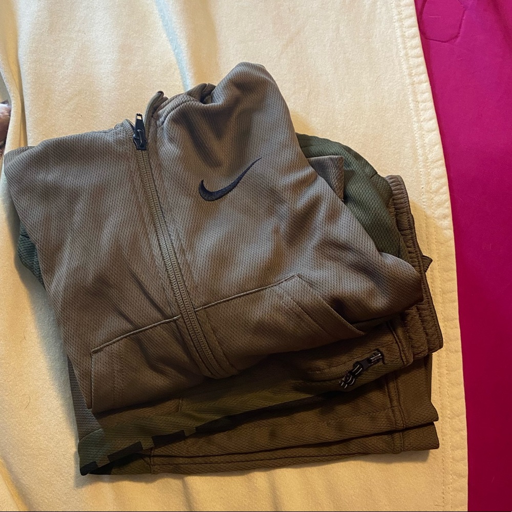 Nike elite sweats set
